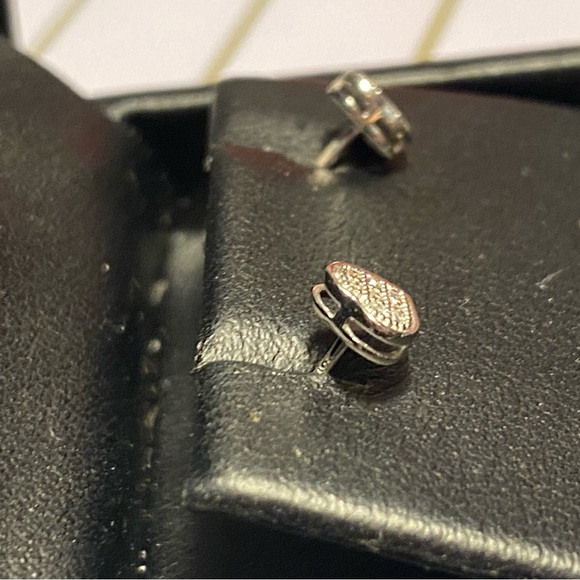 10K White Gold Valentine's Day Heart Shaped Studs - Picture 10 of 10